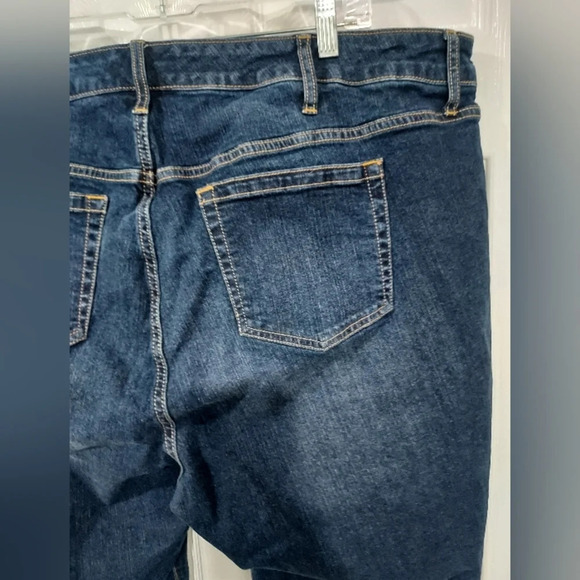 Torrid Dark Wash Mid-Rise Vintage Stretch Slim Boot Jeans in Size 24 S (Short) - Picture 8 of 13